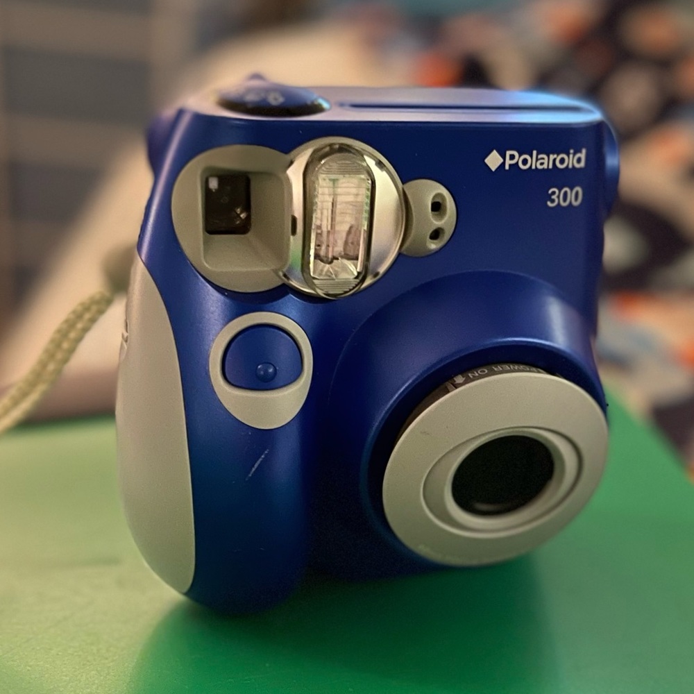 Polaroid 300 New Style Purple Instant Camera with Flash Like New